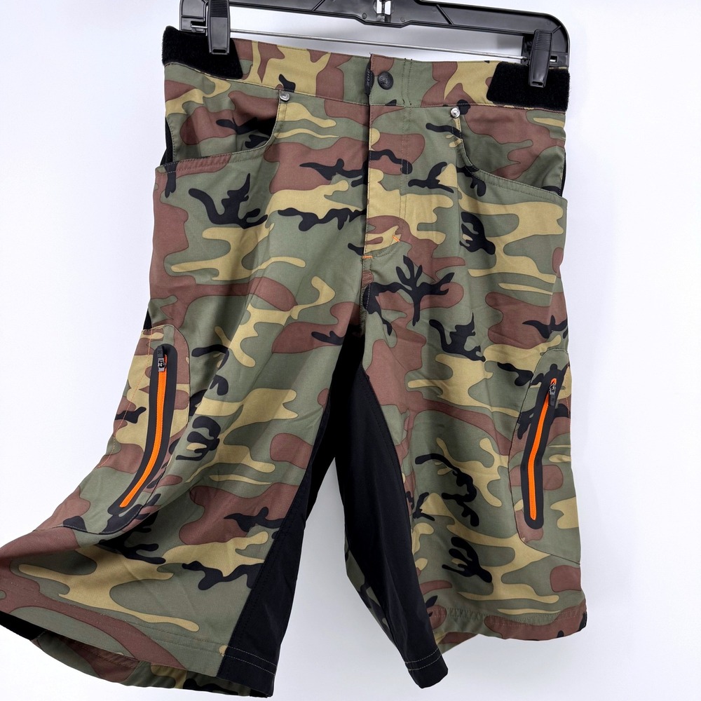 Zoic Ether Cycling Shorts Mens Medium Camo MTB Mountain Bike Pockets Adjustable